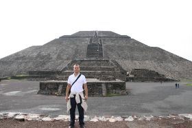 Pyramiden bei Mexico Stadt (48).JPG