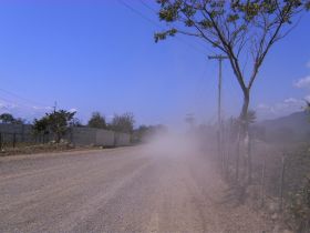 Yucatan bis Guatemala Stadt kleine Kamera (62).JPG